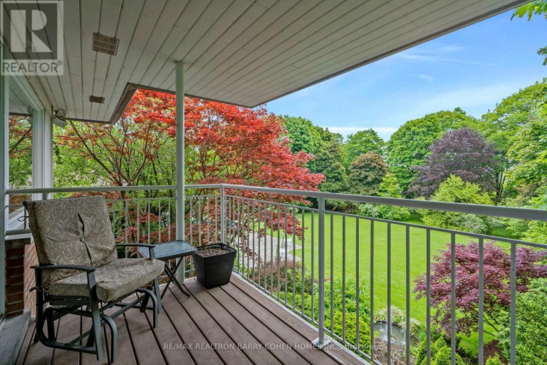 50 PARK LANE CIRCLE, Toronto (Bridle Path-Sunnybrook-York Mills), Ontario, M3C2N2