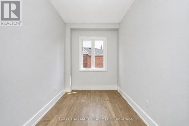 27 SUNDRIDGE DRIVE, Toronto (Clairlea-Birchmount), Ontario, M1L2J4