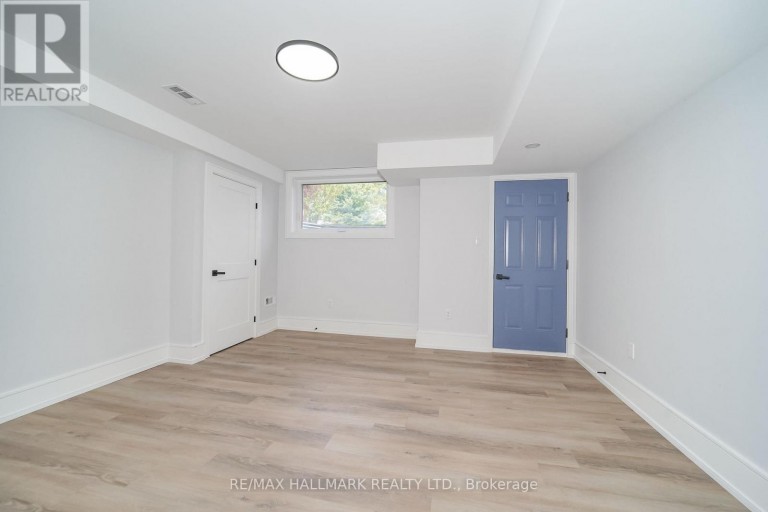 27 SUNDRIDGE DRIVE, Toronto (Clairlea-Birchmount), Ontario, M1L2J4