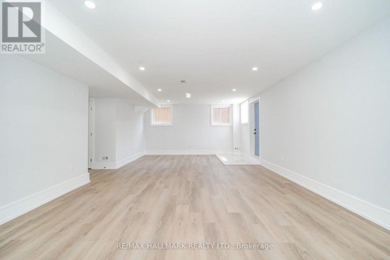 27 SUNDRIDGE DRIVE, Toronto (Clairlea-Birchmount), Ontario, M1L2J4