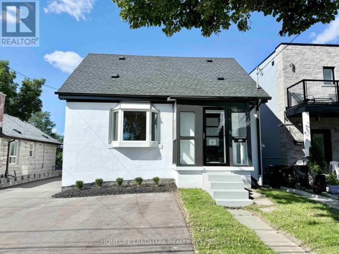 572 PHARMACY AVENUE, Toronto (Clairlea-Birchmount), Ontario, M1L3G9