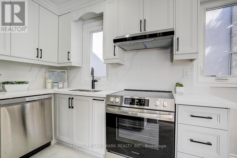 572 PHARMACY AVENUE, Toronto (Clairlea-Birchmount), Ontario, M1L3G9