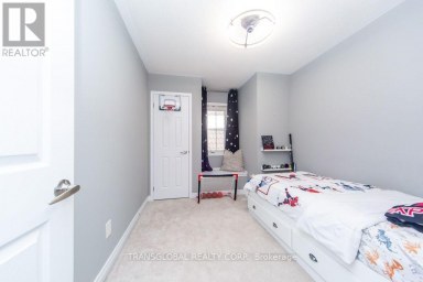 38 MINLOW WAY Aurora Ontario photo 11