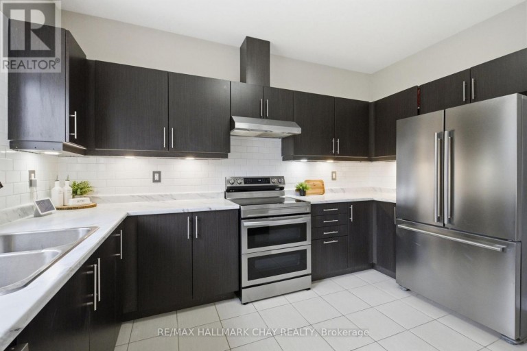 215 BRETON STREET, Clearview (Stayner), Ontario, L0M1S0