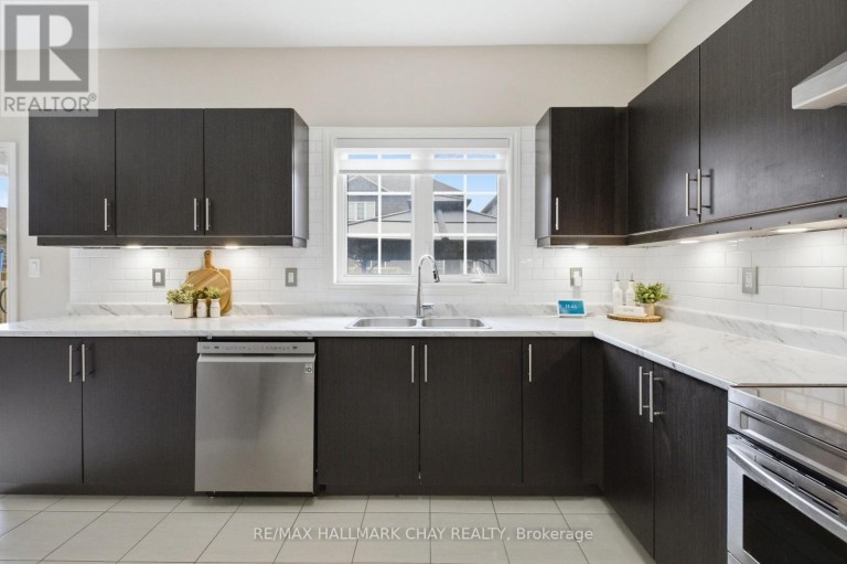 215 BRETON STREET, Clearview (Stayner), Ontario, L0M1S0