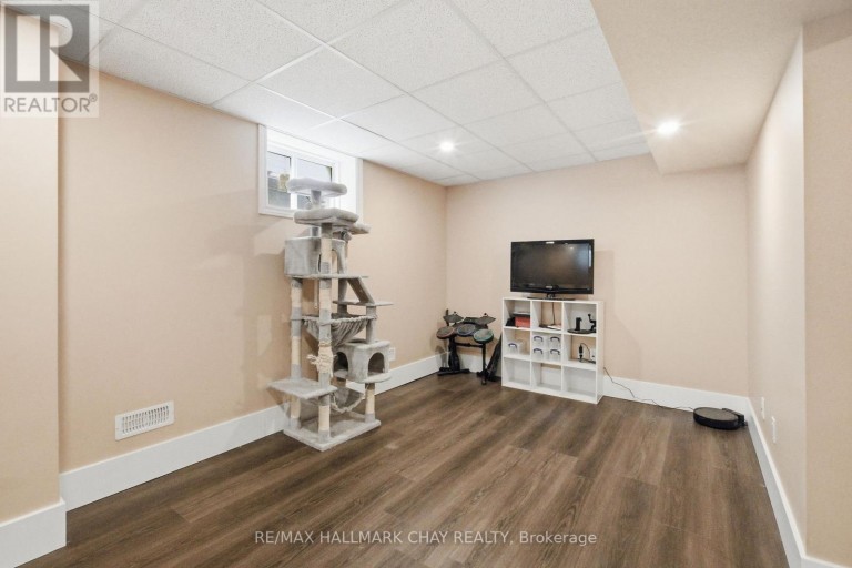 215 BRETON STREET, Clearview (Stayner), Ontario, L0M1S0