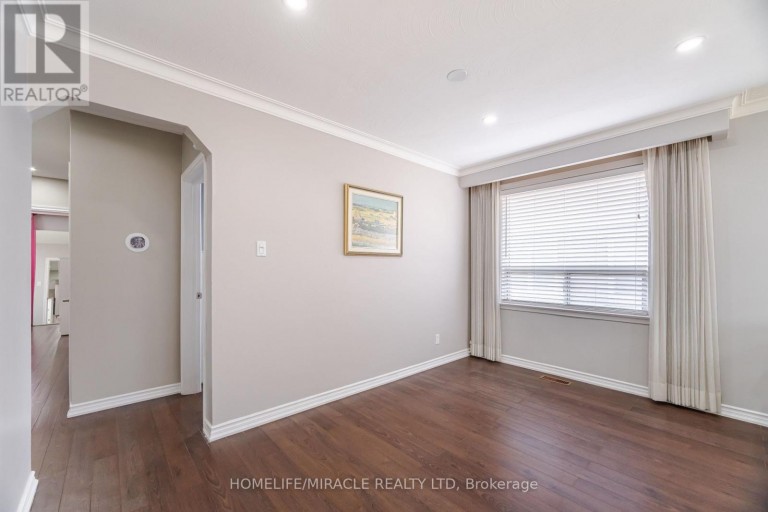 41 BRADSTOCK ROAD, Toronto (Humbermede), Ontario, M9M1M9
