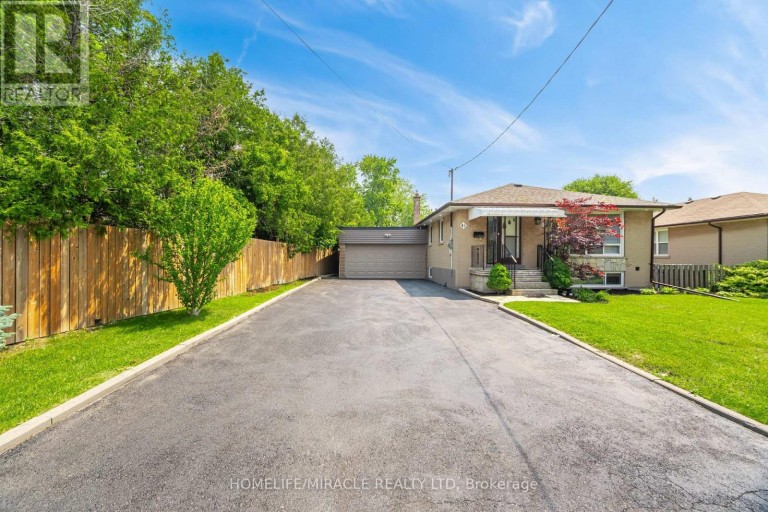 41 BRADSTOCK ROAD, Toronto (Humbermede), Ontario, M9M1M9