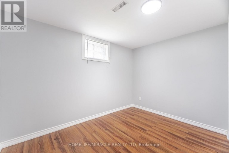 41 BRADSTOCK ROAD, Toronto (Humbermede), Ontario, M9M1M9