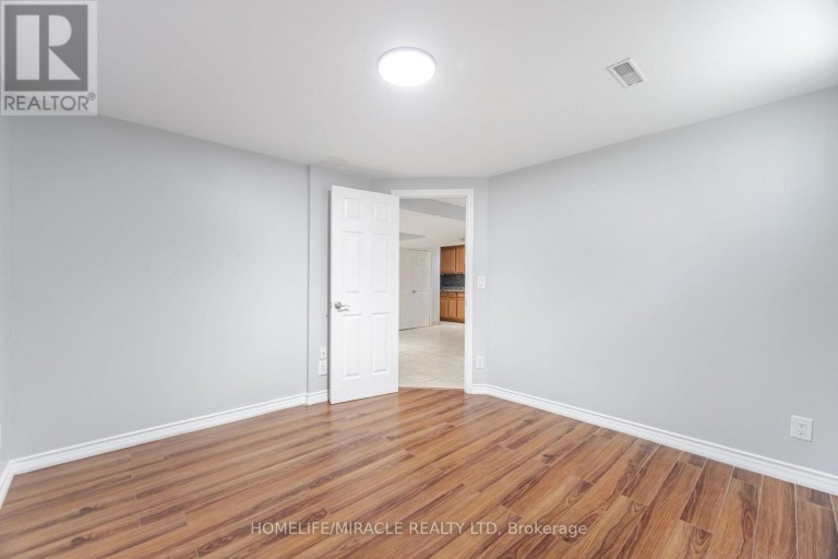 41 BRADSTOCK ROAD, Toronto (Humbermede), Ontario, M9M1M9