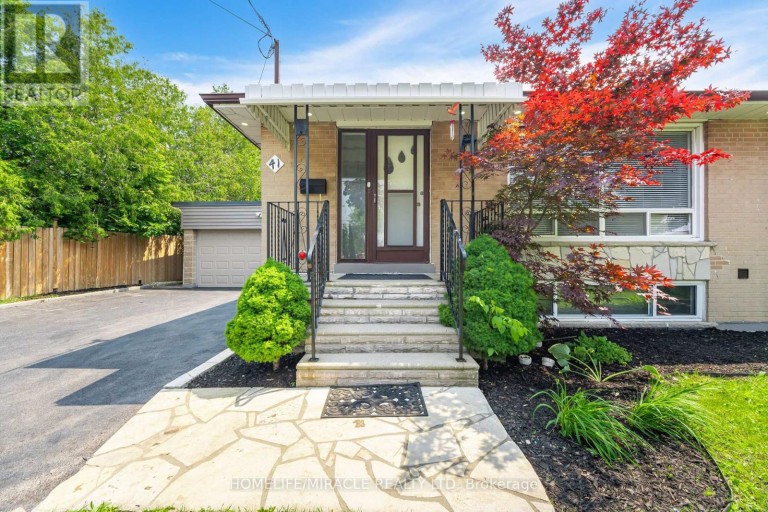 41 BRADSTOCK ROAD, Toronto (Humbermede), Ontario, M9M1M9