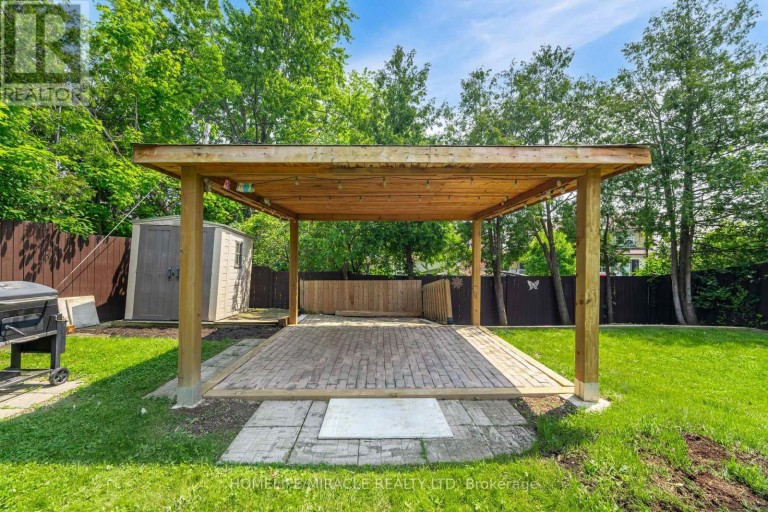 41 BRADSTOCK ROAD, Toronto (Humbermede), Ontario, M9M1M9