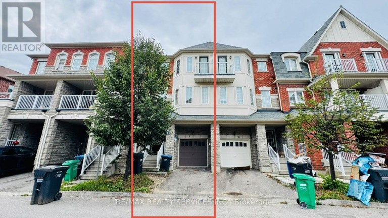 8 RABBIT RUN WAY, Brampton (Heart Lake East), Ontario, L6Z0J2