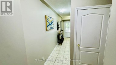 8 RABBIT RUN WAY Brampton (Heart Lake East) Ontario photo 5