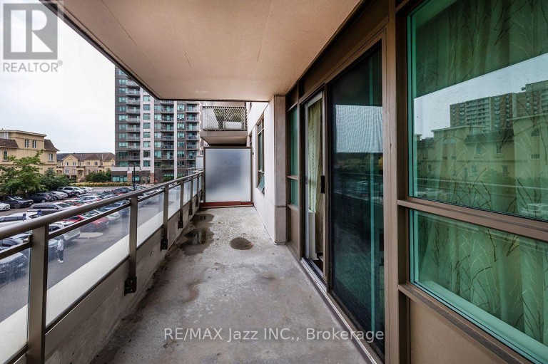 212 - 1235 BAYLY STREET, Pickering (Bay Ridges), Ontario, L1W1L7