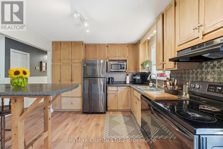 50 COUNTY ROAD 18, Prince Edward County (Athol Ward), Ontario, K0K1P0