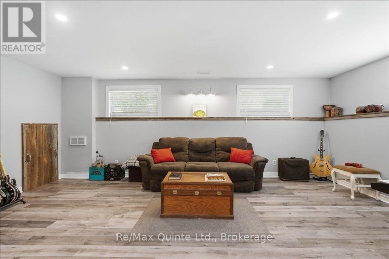 50 COUNTY ROAD 18, Prince Edward County (Athol Ward), Ontario, K0K1P0