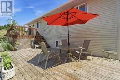 50 COUNTY ROAD 18 Prince Edward County (Athol Ward) Ontario photo 34