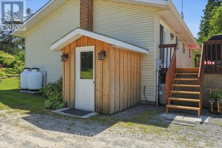 50 COUNTY ROAD 18, Prince Edward County (Athol Ward), Ontario, K0K1P0