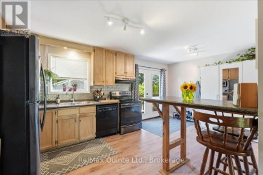 50 COUNTY ROAD 18 Prince Edward County (Athol Ward) Ontario photo 9