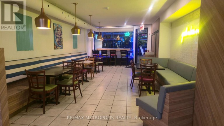 1608 QUEEN STREET E, Toronto (Greenwood-Coxwell), Ontario, M4L1G2