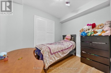218 FLOOD AVENUE Clarington (Newcastle) Ontario photo 19