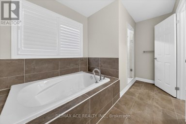 218 FLOOD AVENUE Clarington (Newcastle) Ontario photo 26