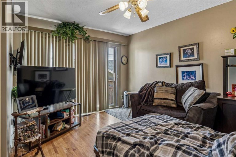 708 Lake Bonavista Drive SE, Calgary, Alberta, T2J0N1
