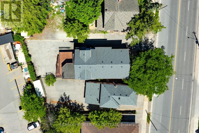 7930 KIPLING AVENUE, Vaughan (West Woodbridge), Ontario, L4L1Z5