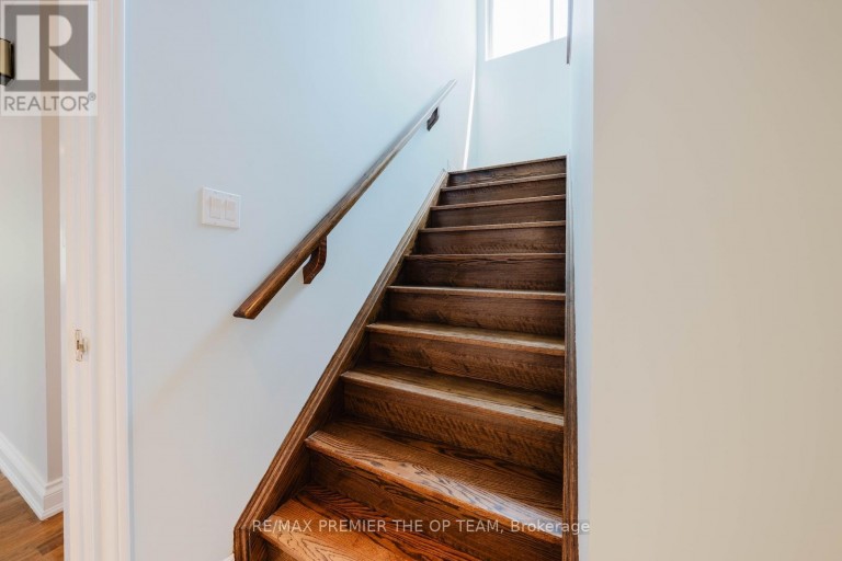 7930 KIPLING AVENUE, Vaughan (West Woodbridge), Ontario, L4L1Z5