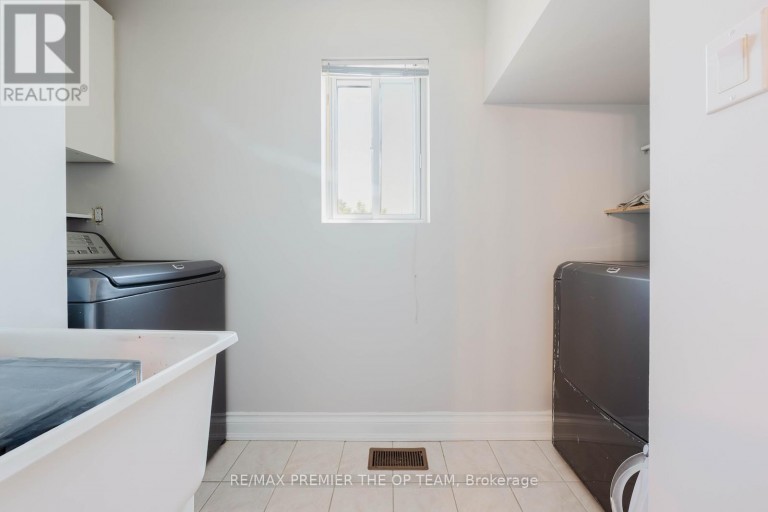 7930 KIPLING AVENUE, Vaughan (West Woodbridge), Ontario, L4L1Z5