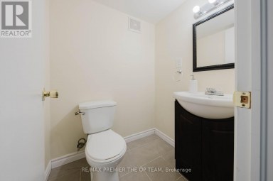 7930 KIPLING AVENUE Vaughan (West Woodbridge) Ontario photo 39