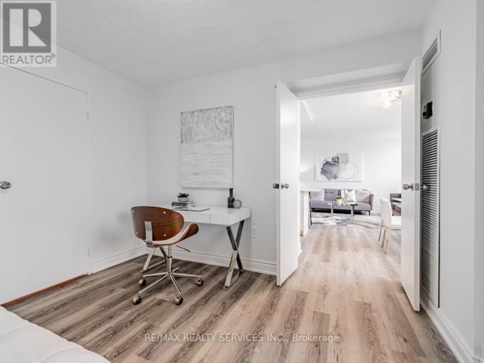 1108 - 3590 KANEFF CRESCENT, Mississauga (Mississauga Valleys), Ontario, L5A3X3