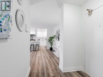 1108 - 3590 KANEFF CRESCENT Mississauga (Mississauga Valleys) Ontario photo 2