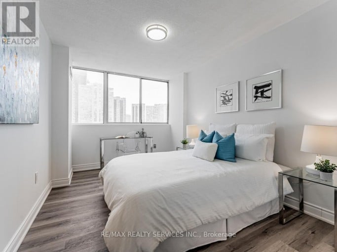 1108 - 3590 KANEFF CRESCENT, Mississauga (Mississauga Valleys), Ontario, L5A3X3