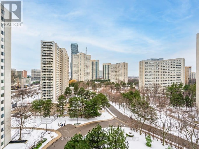 1108 - 3590 KANEFF CRESCENT, Mississauga (Mississauga Valleys), Ontario, L5A3X3