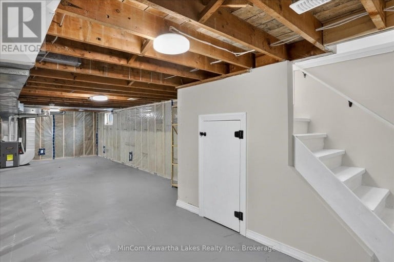 1028 WESTERN AVENUE, Peterborough (Otonabee Ward 1), Ontario, K9J5W4