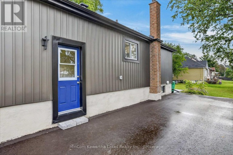 1028 WESTERN AVENUE, Peterborough (Otonabee Ward 1), Ontario, K9J5W4