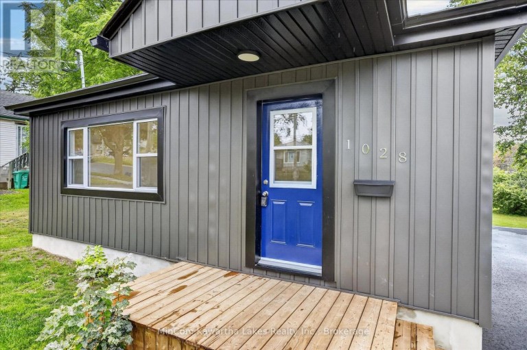 1028 WESTERN AVENUE, Peterborough (Otonabee Ward 1), Ontario, K9J5W4