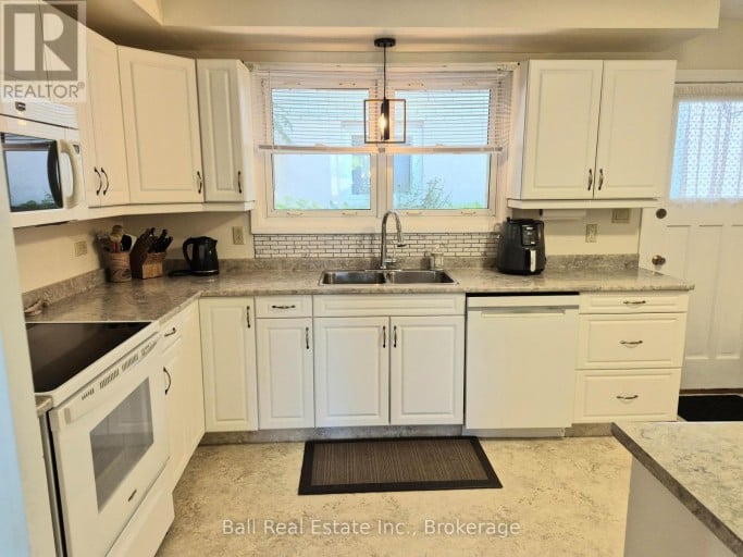 220 IRETON STREET, Trent Hills (Campbellford), Ontario, K0L1L0