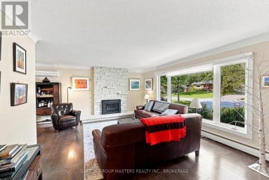 732 CENTRE STREET, Kingston (South Of Taylor-Kidd Blvd) Ontario
