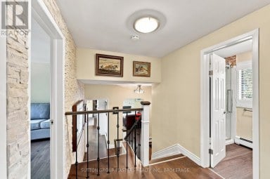 732 CENTRE STREET, Kingston (South Of Taylor-Kidd Blvd) Ontario
