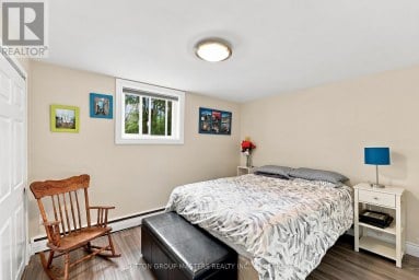 732 CENTRE STREET, Kingston (South Of Taylor-Kidd Blvd) Ontario