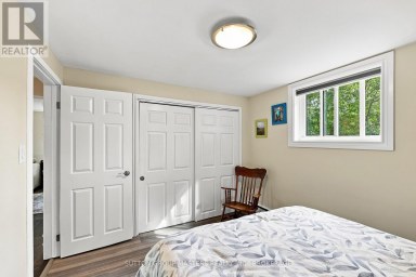 732 CENTRE STREET, Kingston (South Of Taylor-Kidd Blvd) Ontario
