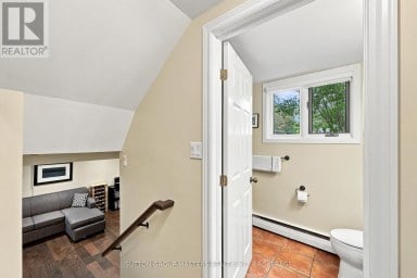 732 CENTRE STREET, Kingston (South Of Taylor-Kidd Blvd) Ontario