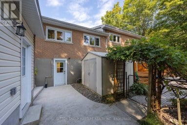 732 CENTRE STREET, Kingston (South Of Taylor-Kidd Blvd) Ontario