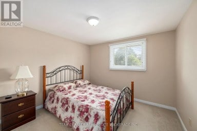 288 FAIRHAVEN CIRCLE London East (East O) Ontario photo 22