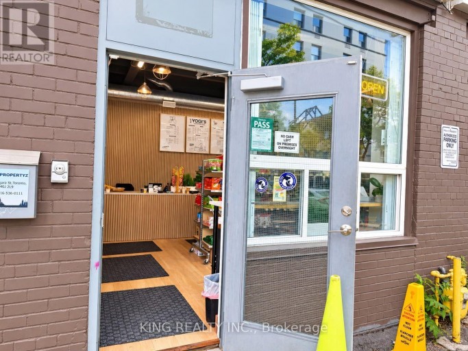 260 NIAGARA STREET, Toronto (Niagara), Ontario, M6J2L9
