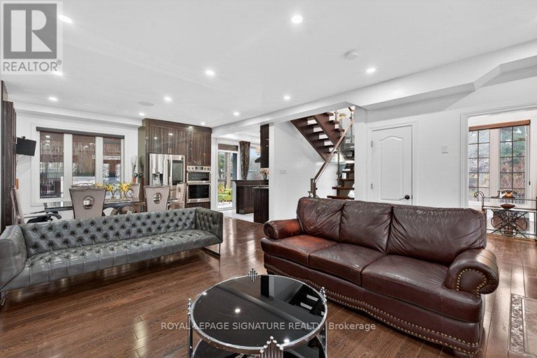 32 CLIFFCREST DRIVE, Toronto (Cliffcrest), Ontario, M1M2K2