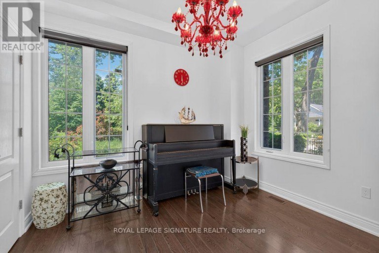 32 CLIFFCREST DRIVE, Toronto (Cliffcrest), Ontario, M1M2K2